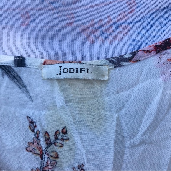 Jodifl White Floral Maxi Wrap Dress - Picture 5 of 16